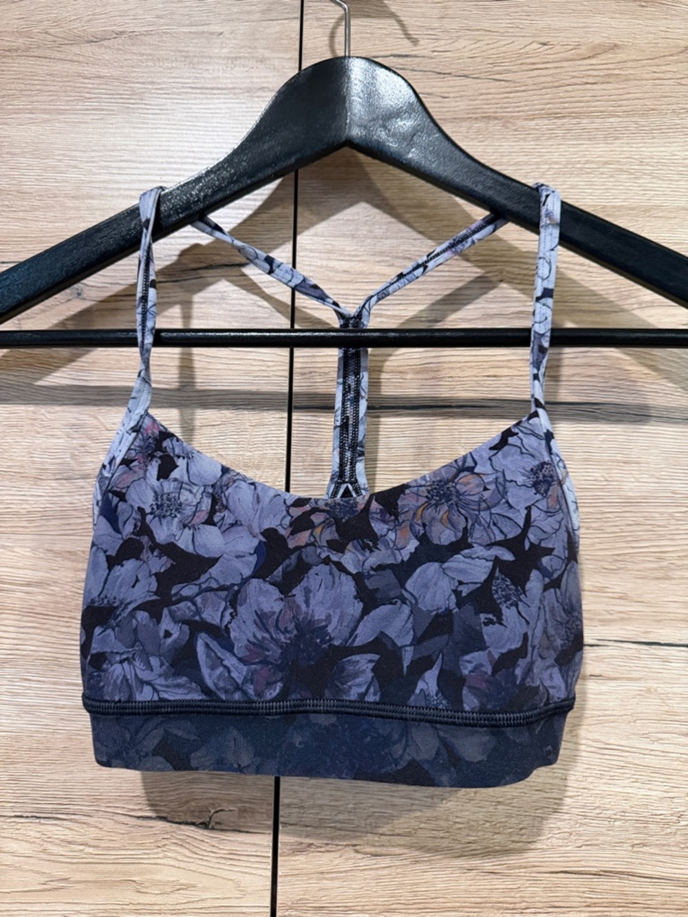 lululemon athletica Floral Strappy Sports Bra - Lavender/Black / missing pads